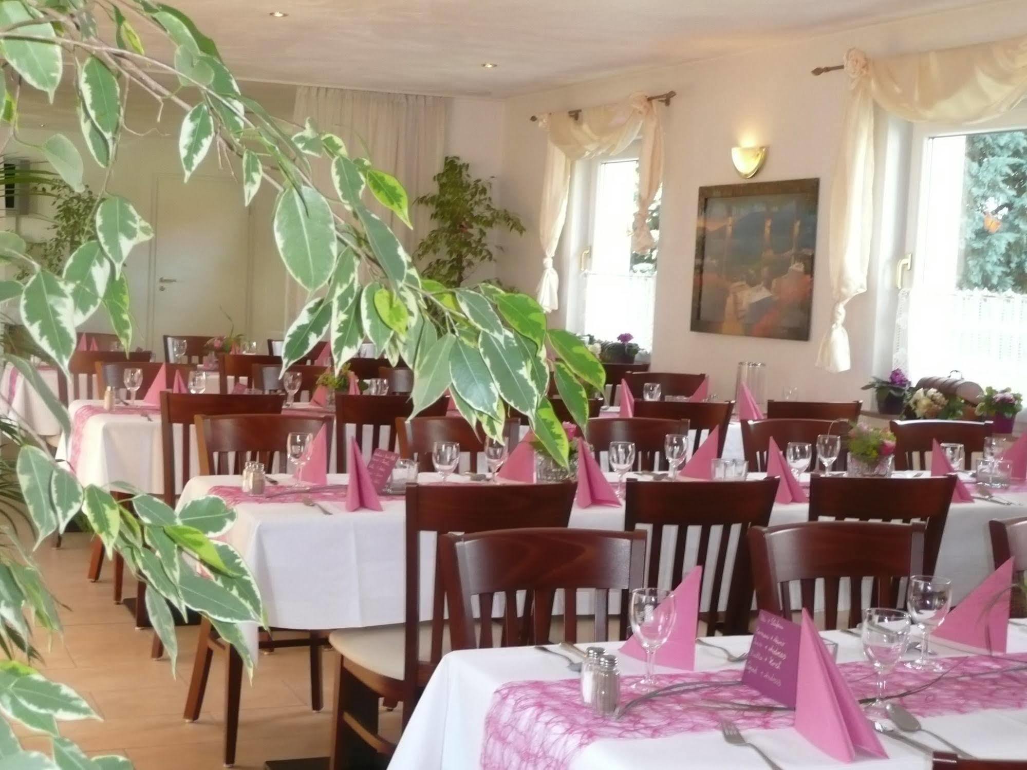 Landgasthaus Bonn Baunatal Exterior foto